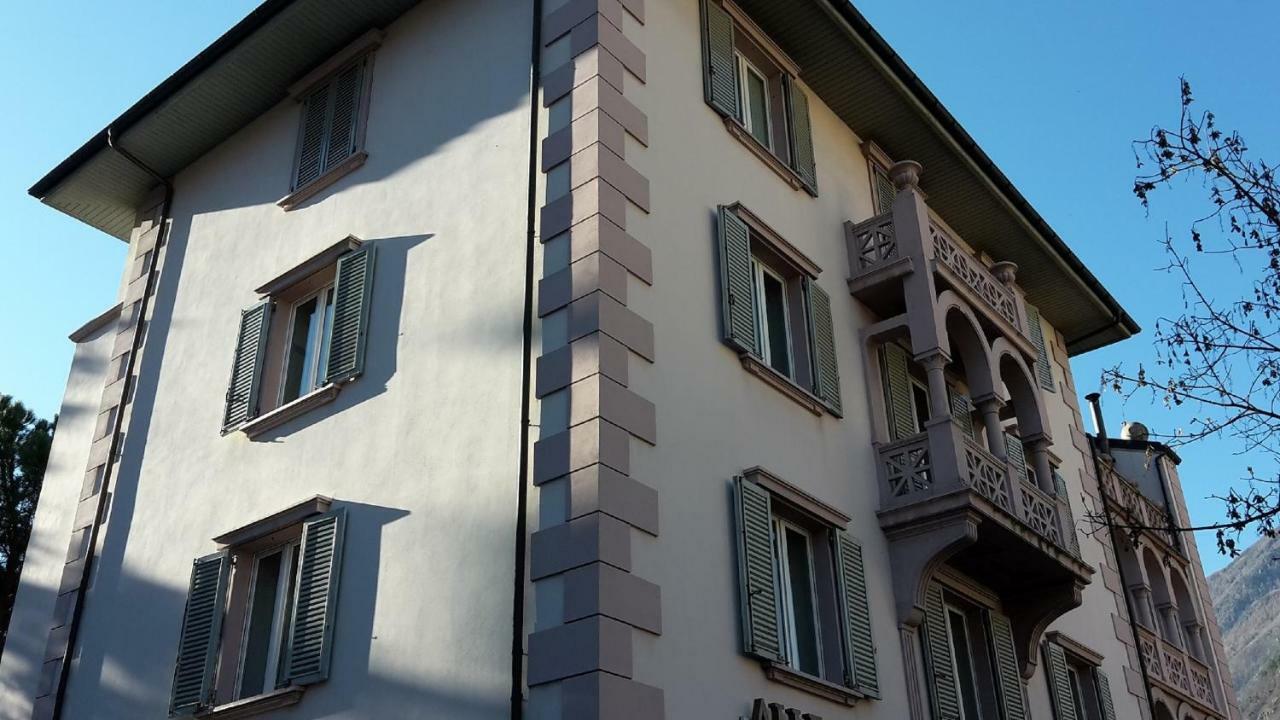 Bed And Breakfast Sweet Home Tirano Exteriér fotografie